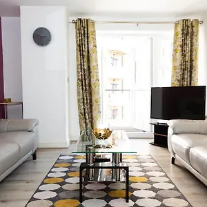Alexander Guest house