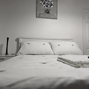 The Saxon , Barking (Greater London) United Kingdom